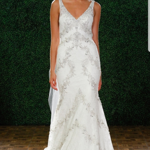 ✨HP✨Watters Paola lace and beaded wedding dress in ivory - Picture 14 of 15